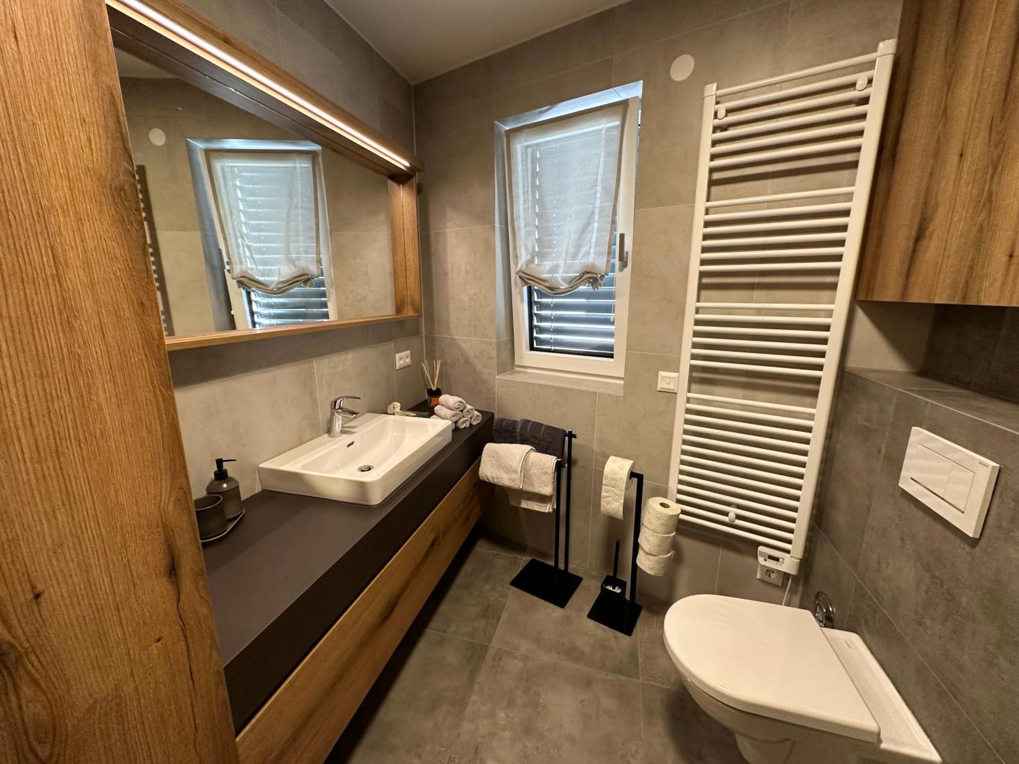Apartment Deluxe Ossiacher See - Gerlitzen Sattendorf ภายนอก รูปภาพ