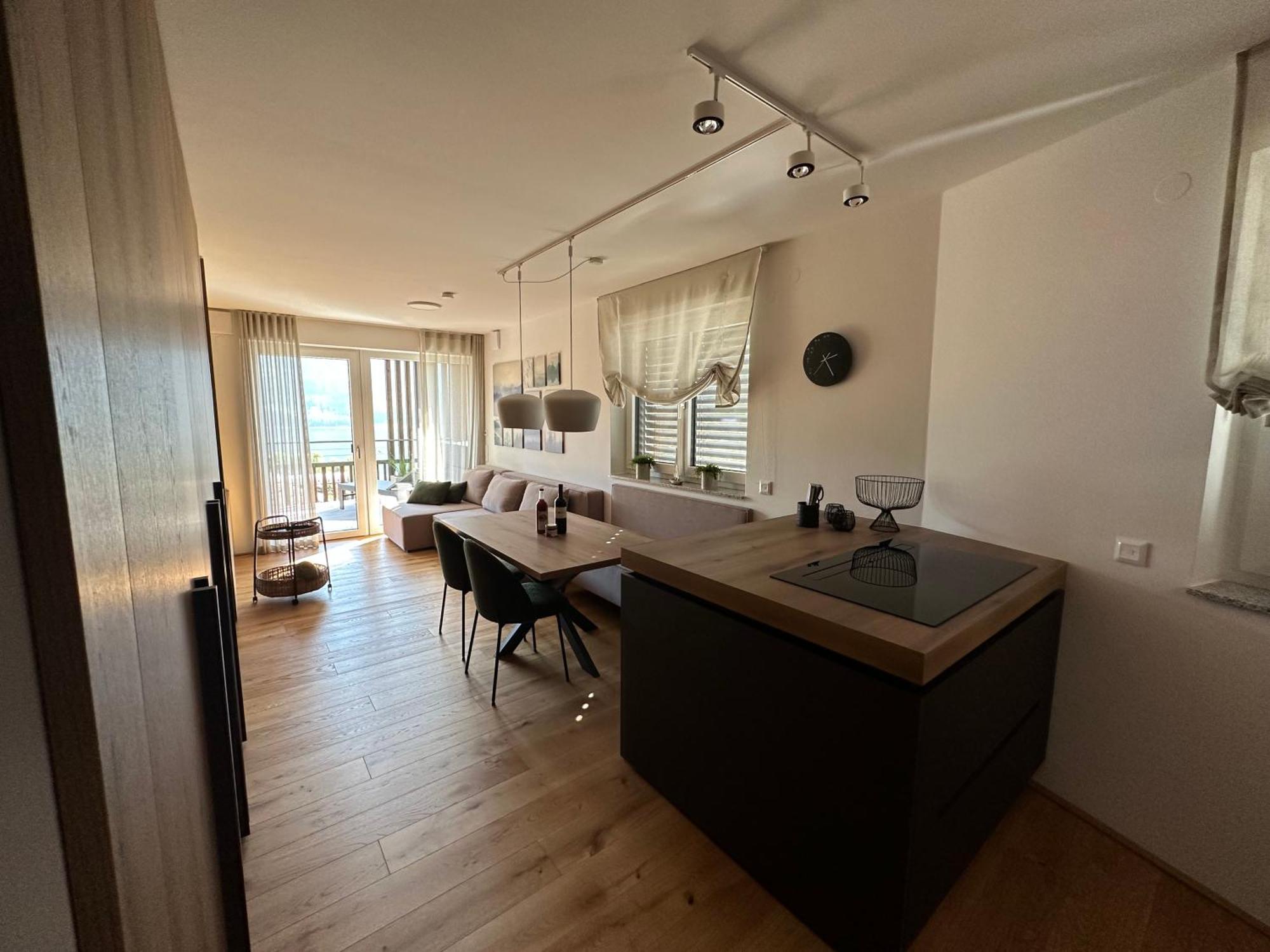 Apartment Deluxe Ossiacher See - Gerlitzen Sattendorf ภายนอก รูปภาพ
